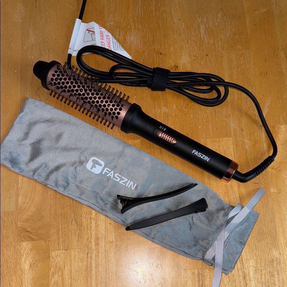 Black and Copper Hair Styling Brush